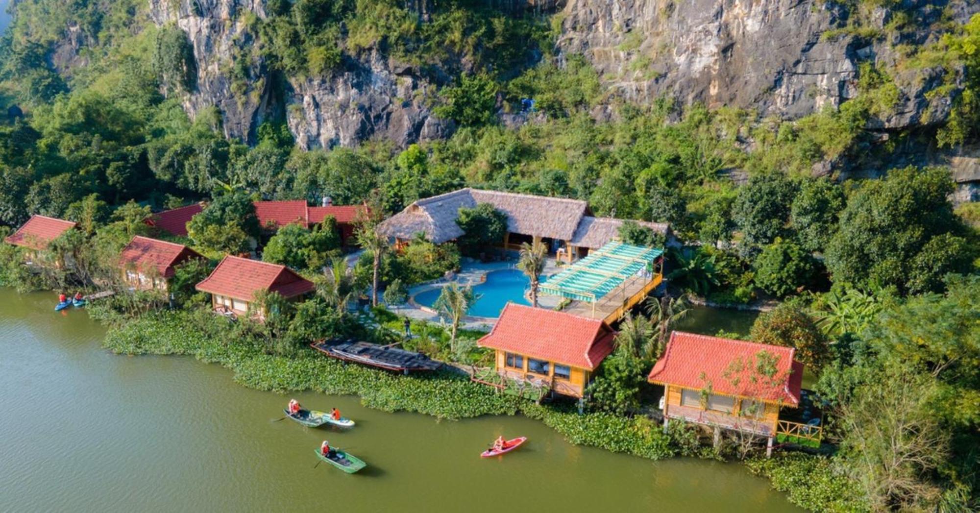 Xuan Son Lakeside Bungalow ニンビン エクステリア 写真
