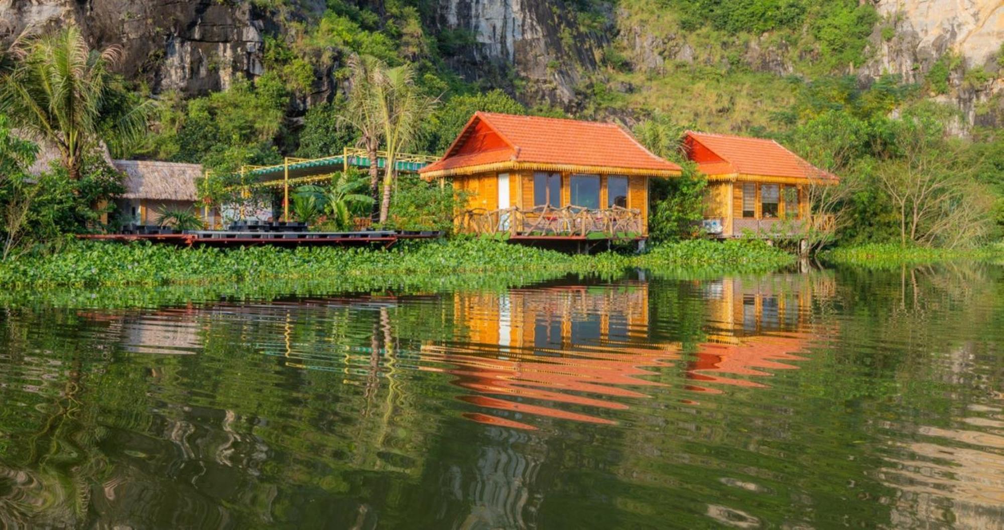 Xuan Son Lakeside Bungalow ニンビン エクステリア 写真