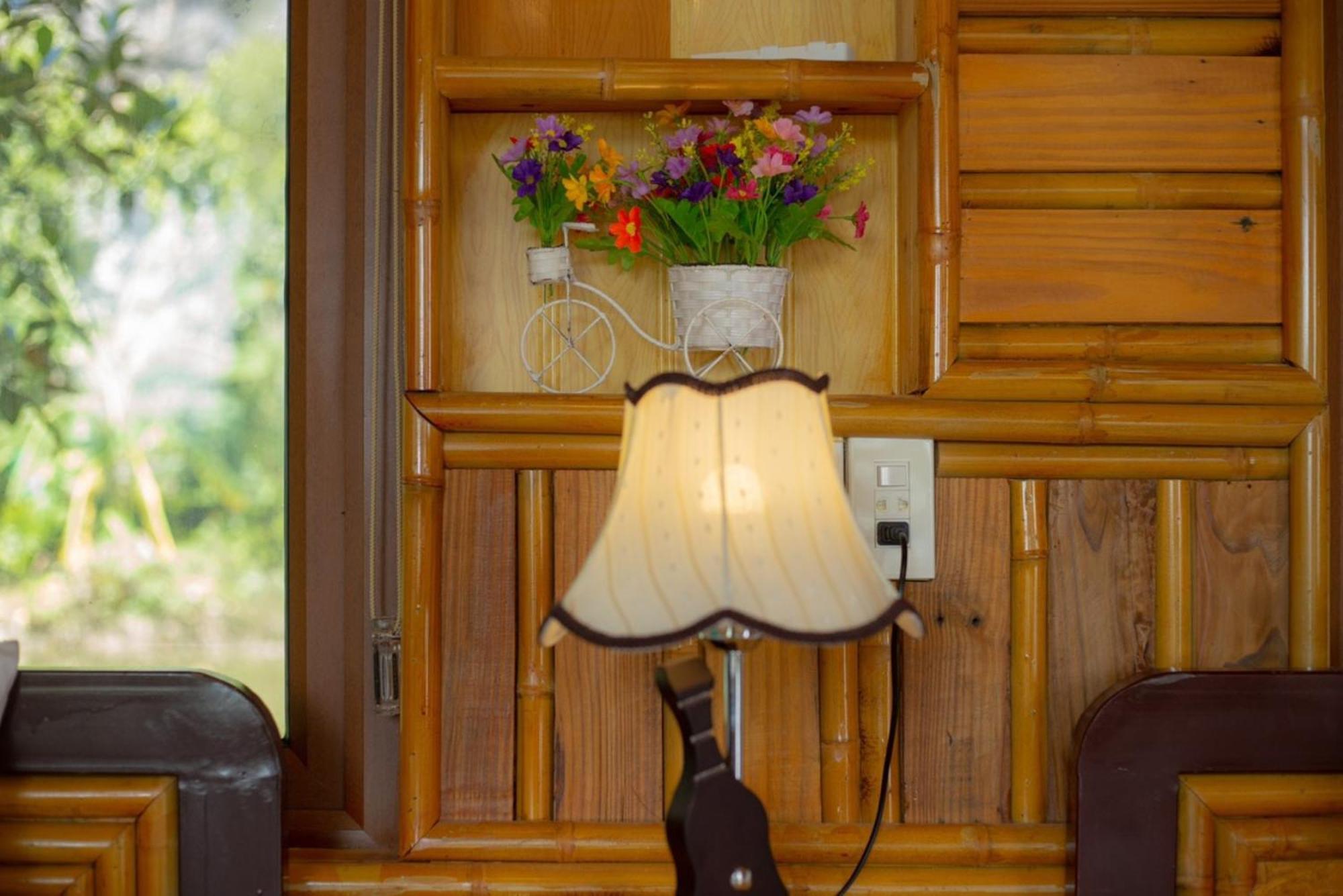 Xuan Son Lakeside Bungalow ニンビン エクステリア 写真