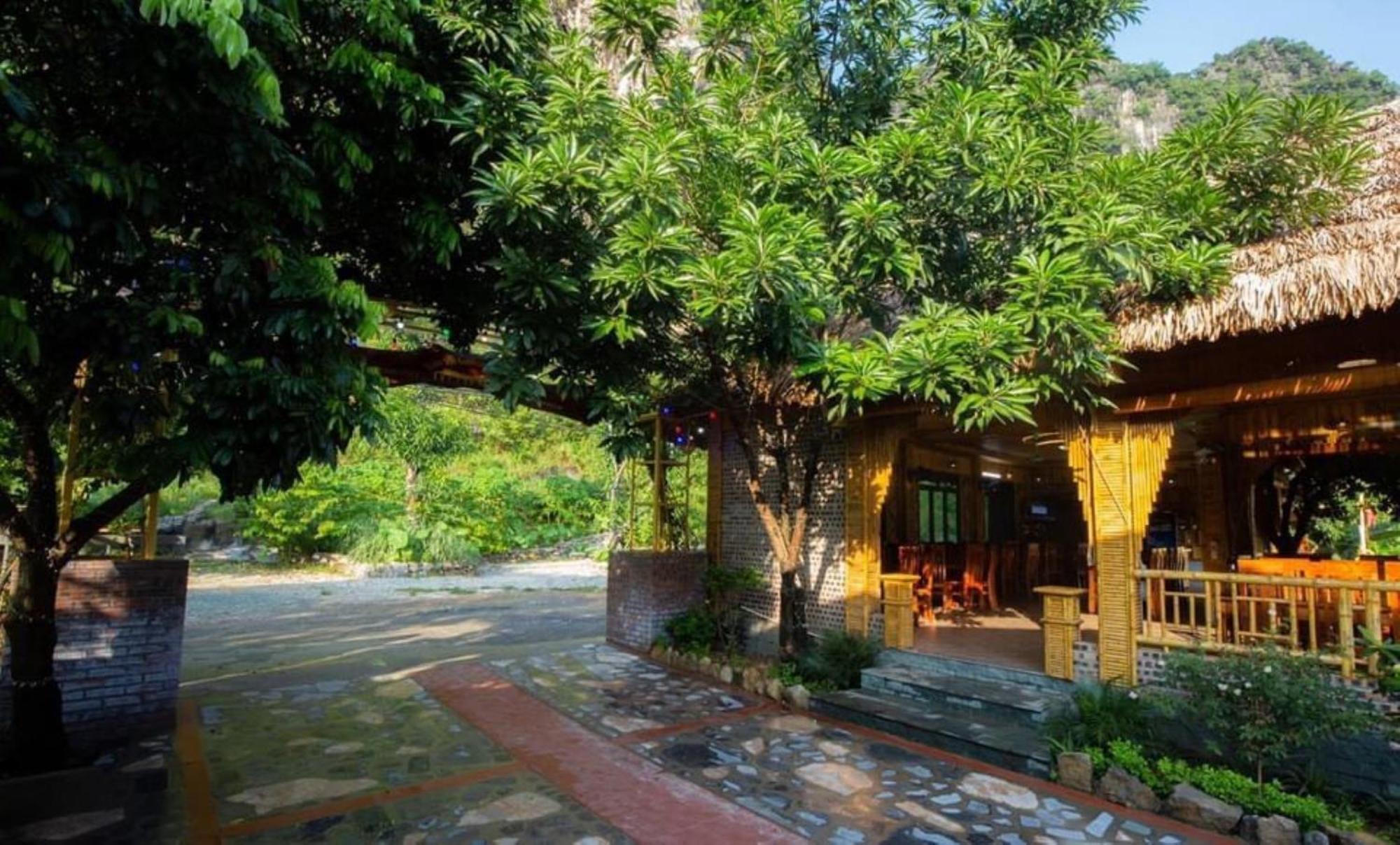 Xuan Son Lakeside Bungalow ニンビン エクステリア 写真