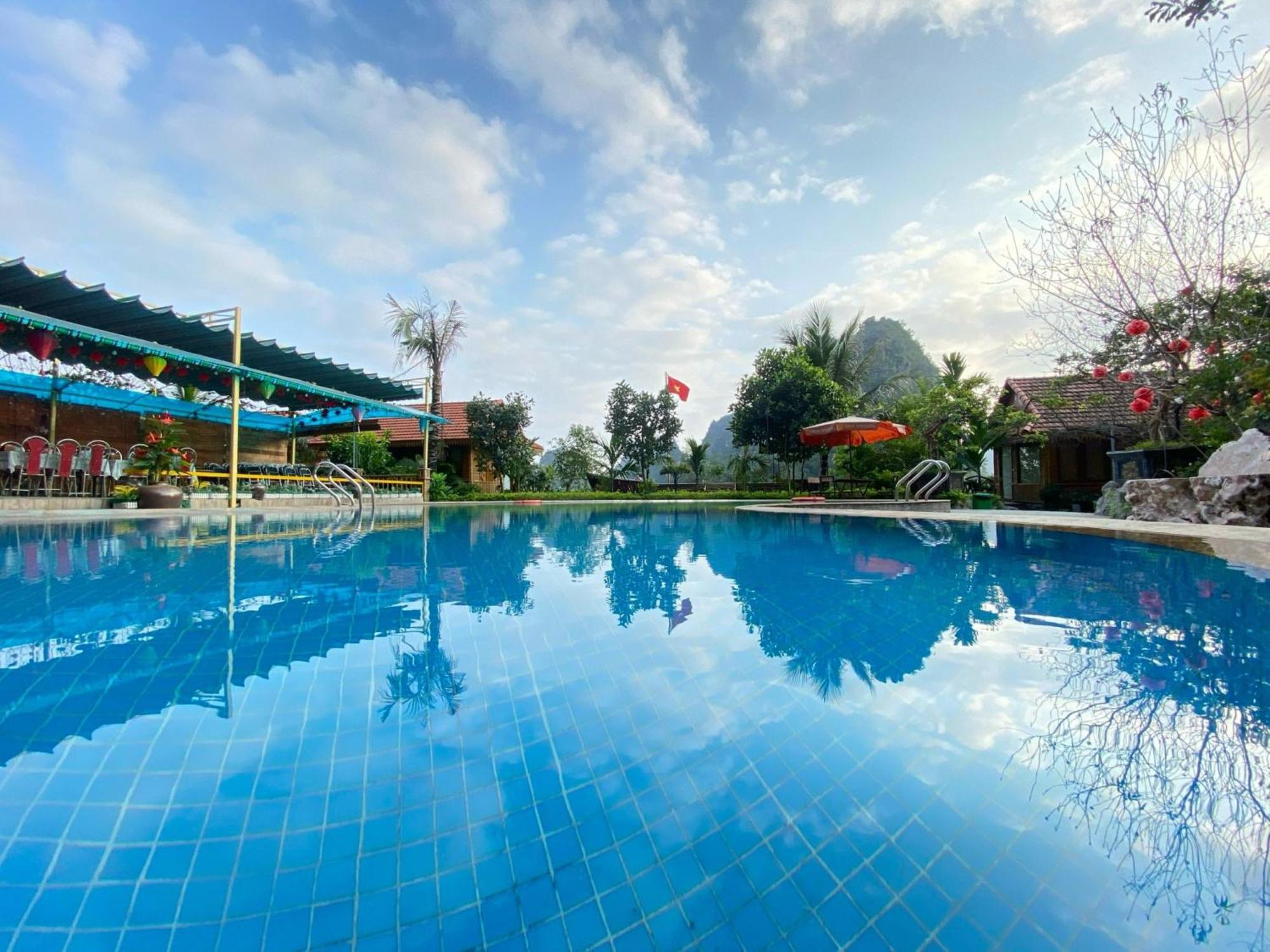 Xuan Son Lakeside Bungalow ニンビン エクステリア 写真