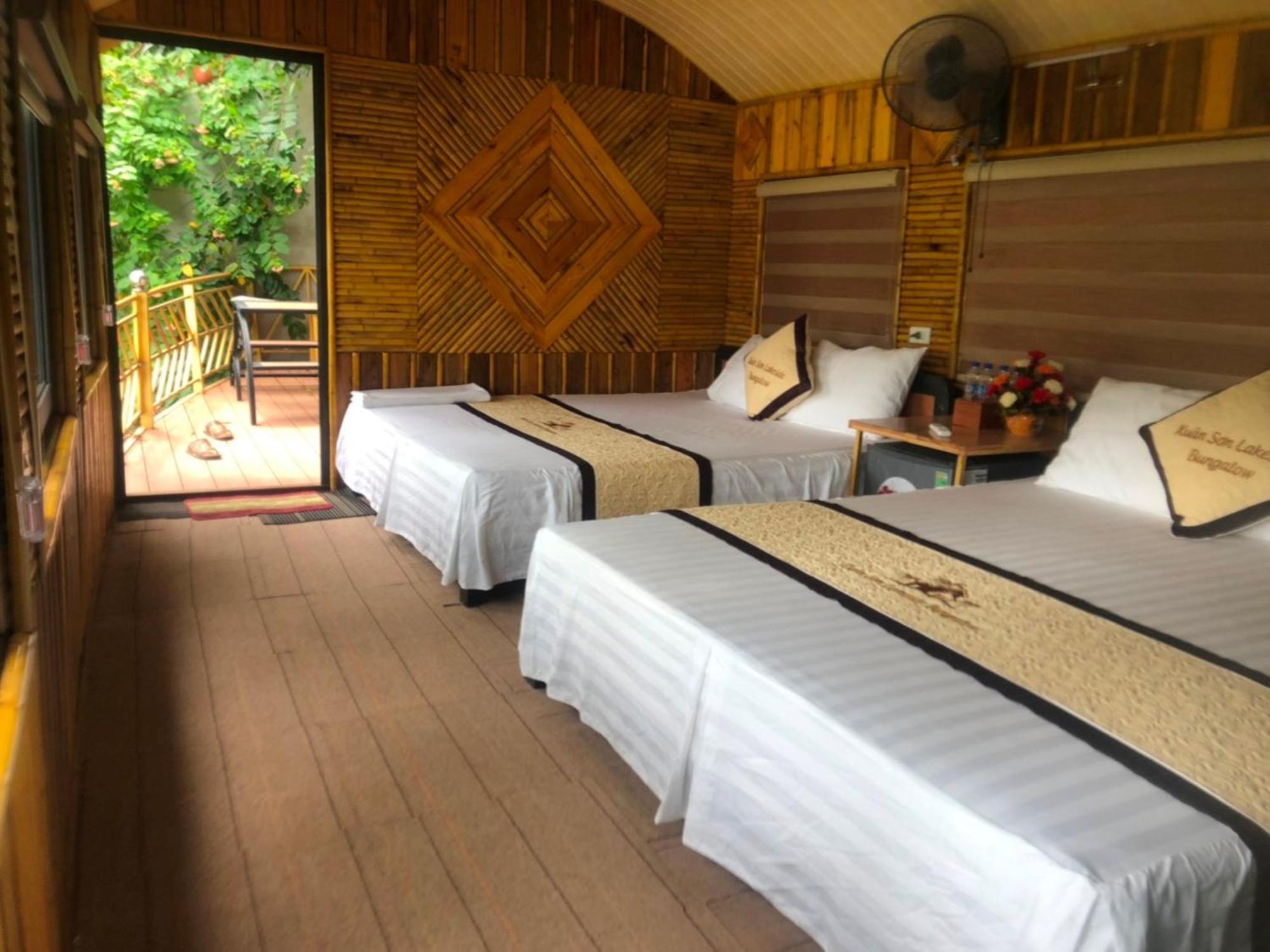 Xuan Son Lakeside Bungalow ニンビン エクステリア 写真