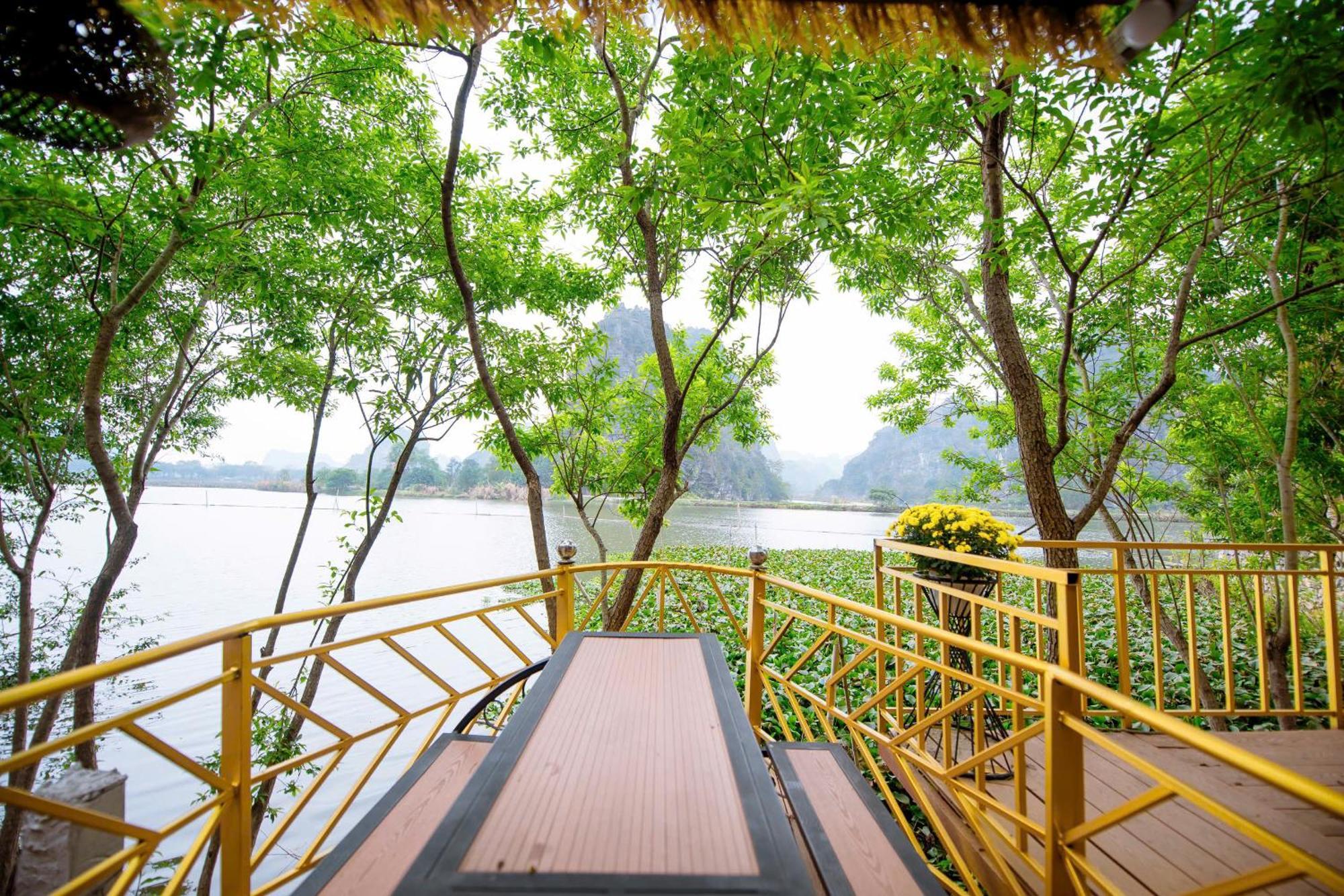 Xuan Son Lakeside Bungalow ニンビン エクステリア 写真