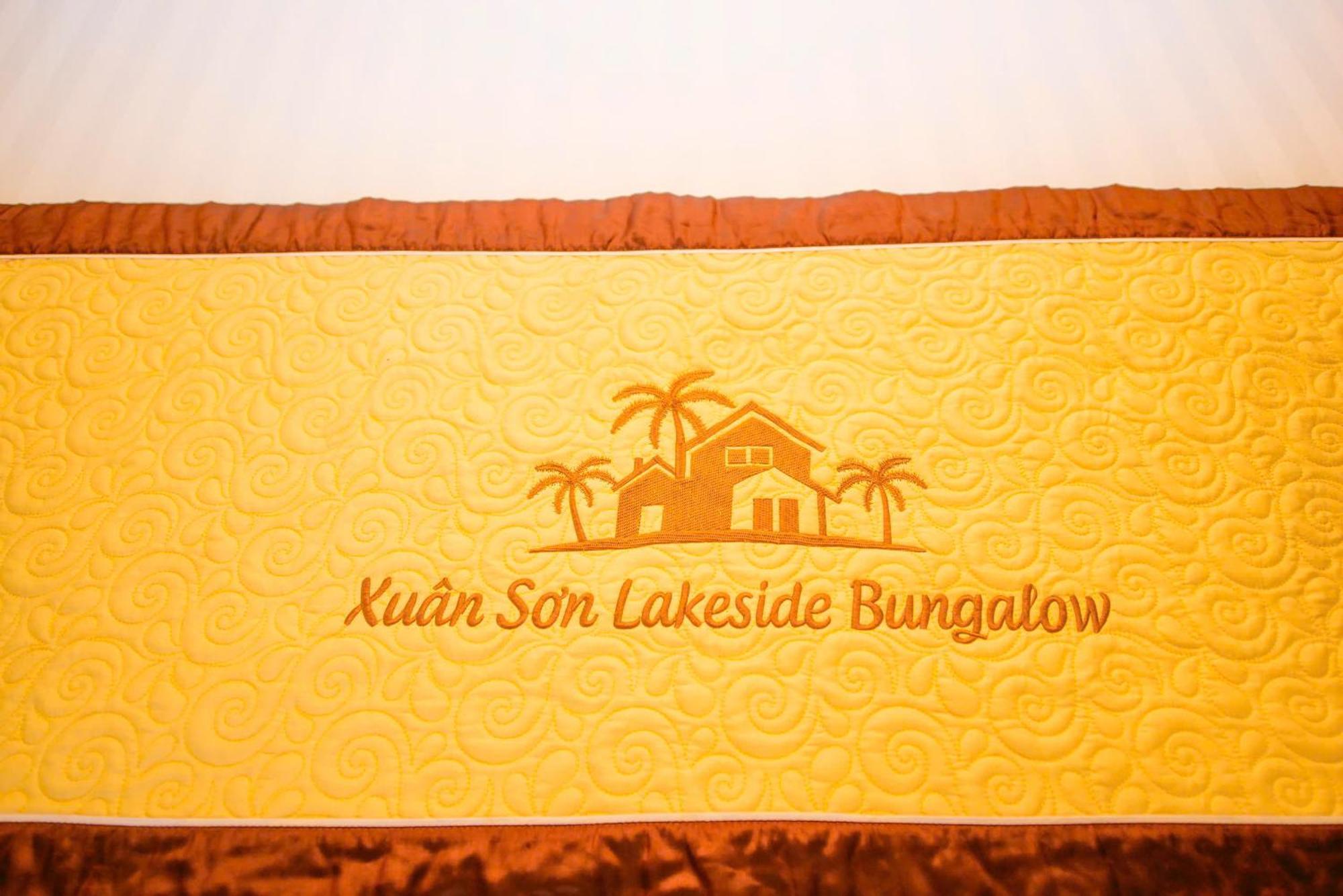Xuan Son Lakeside Bungalow ニンビン エクステリア 写真